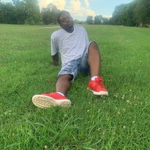 Meet your Posher, Adair